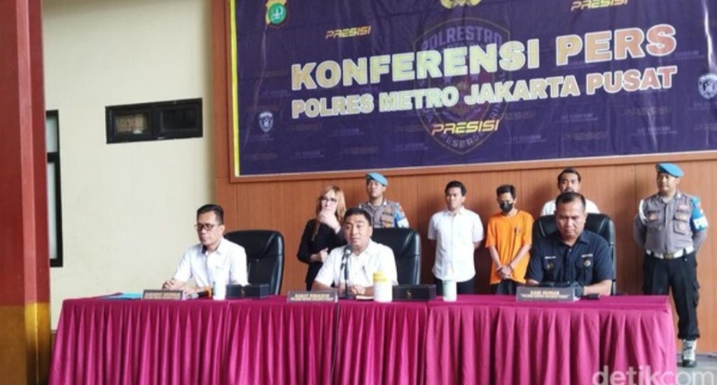 Dokter Spesialis UI Rekam Mahasiswi Mandi: Motifnya Bikin Geleng Kepala!